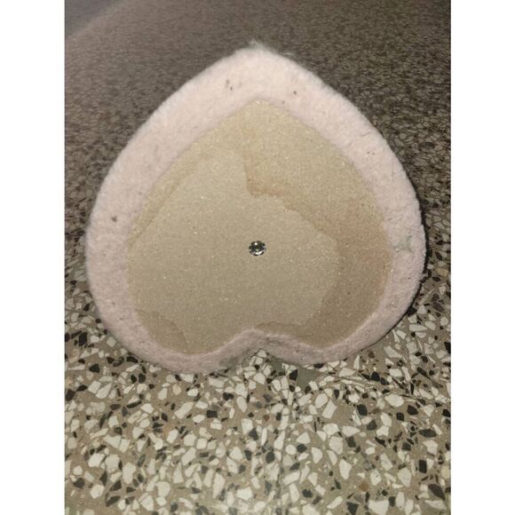 Heart shaped cat scratching post - Picture 2 of 5